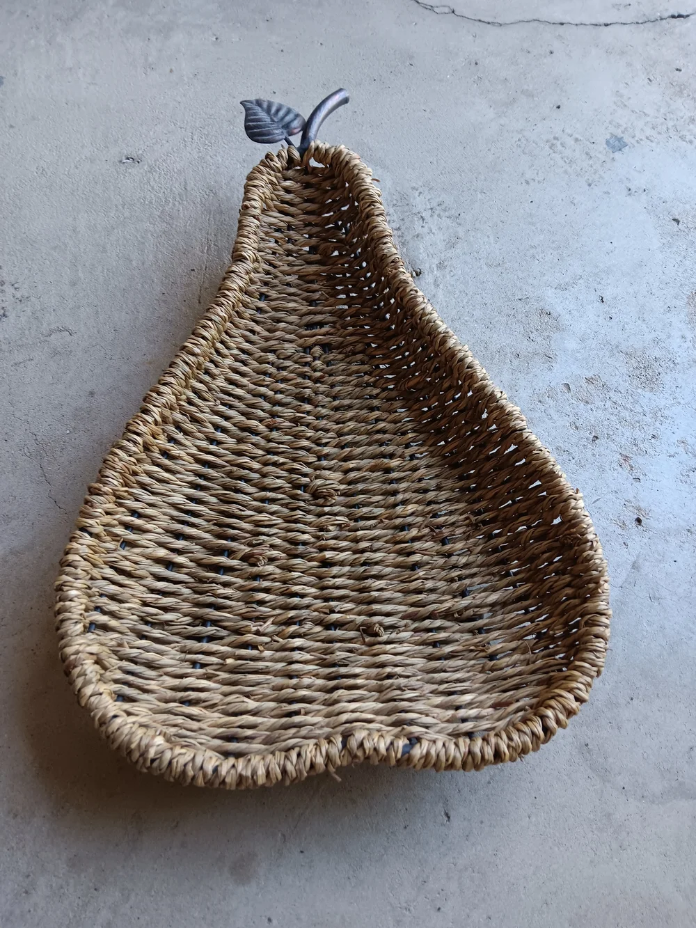 Vintage Harvest Chestnut Seagrass Pear Woven Basket Set of 2